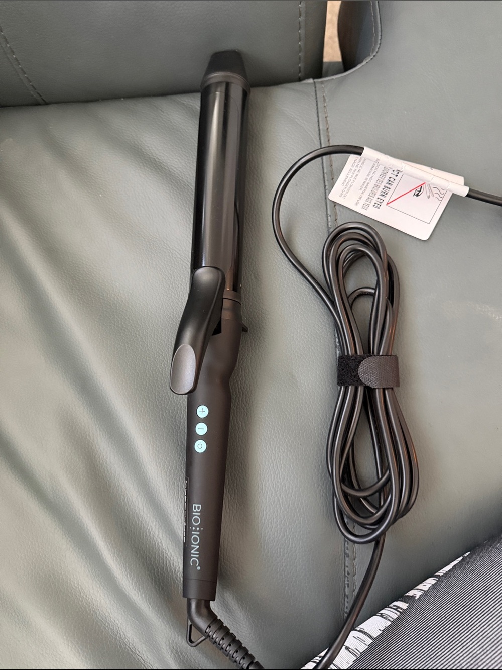 Bio Ionic Black Curling Iron - Black